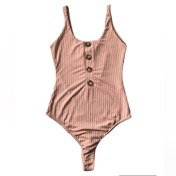 PrettyLittleThing Peach Button Up Bodysuit - Picture 5 of 5